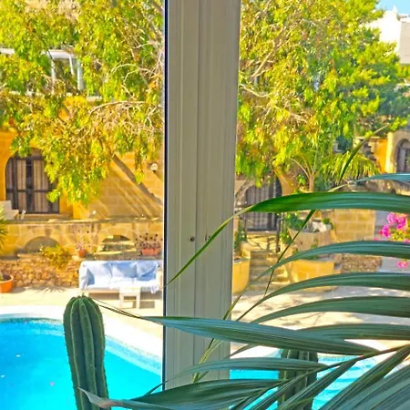 Satori - Open Plan Seaviews Private Terrace & Shared Pool