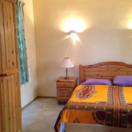 Villa Satori Studio - Open Plan Seaviews Private Terrace & Shared Pool Il-Pergla
